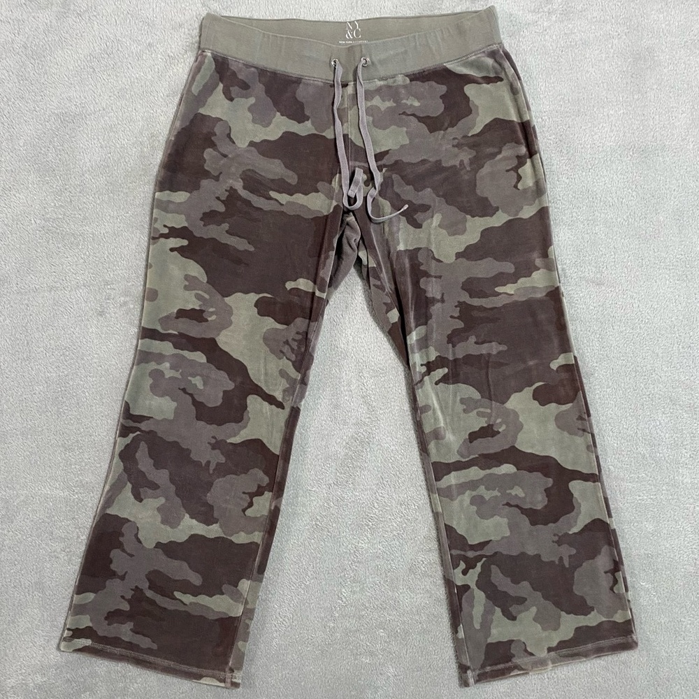 🌿 New York & Co Y2K Velour Wide-Leg Sweatpants